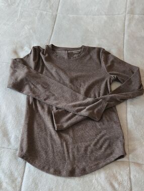 American Eagle Outfitters Brown Long Sleeve Crewneck Top